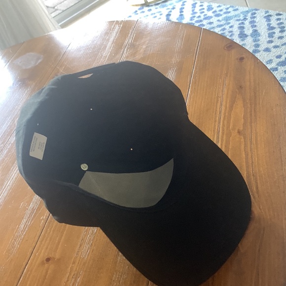 Santa Cruz hat - Picture 2 of 2